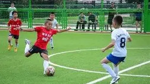 “[图]努涅斯补时双响，利物浦2-0巩固领先地位”